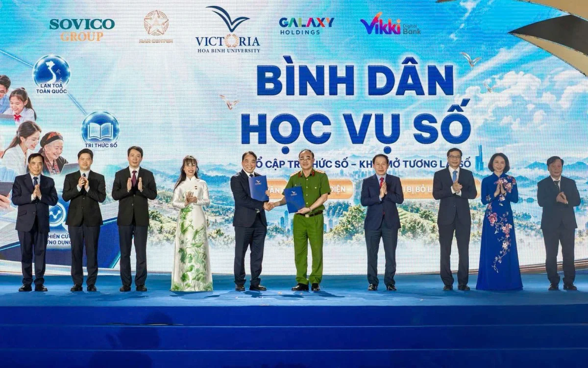 Trường Đại học Hòa Bình chính thức mang tên mới: Đại học Victoria Hòa Bình Trường Đại học Hòa Bình chính thức mang tên mới: Đại học Victoria Hòa Bình